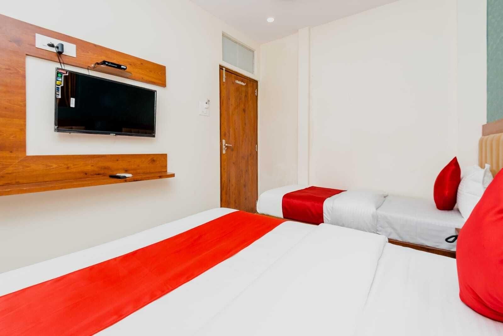 Purple Orchid Hotel 3*