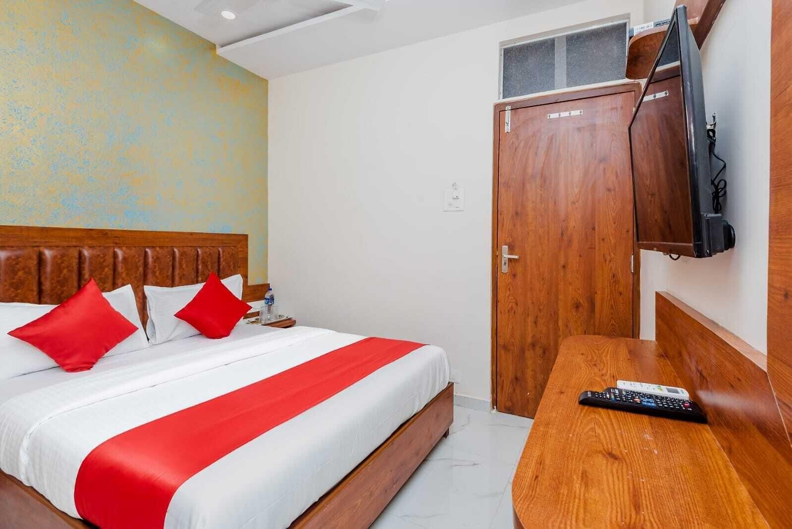 Purple Orchid 3* Mumbai
