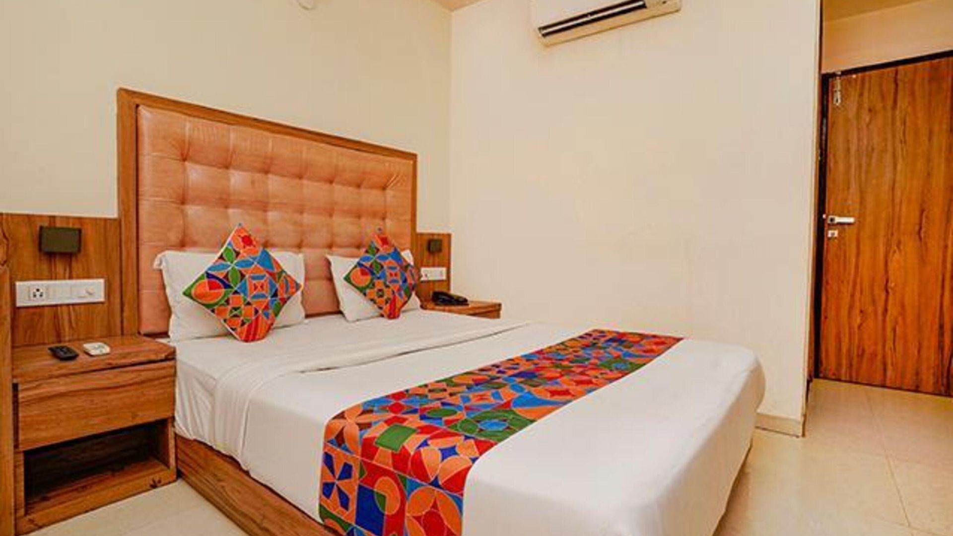 Hotel Fabexpress Emerald Mumbai