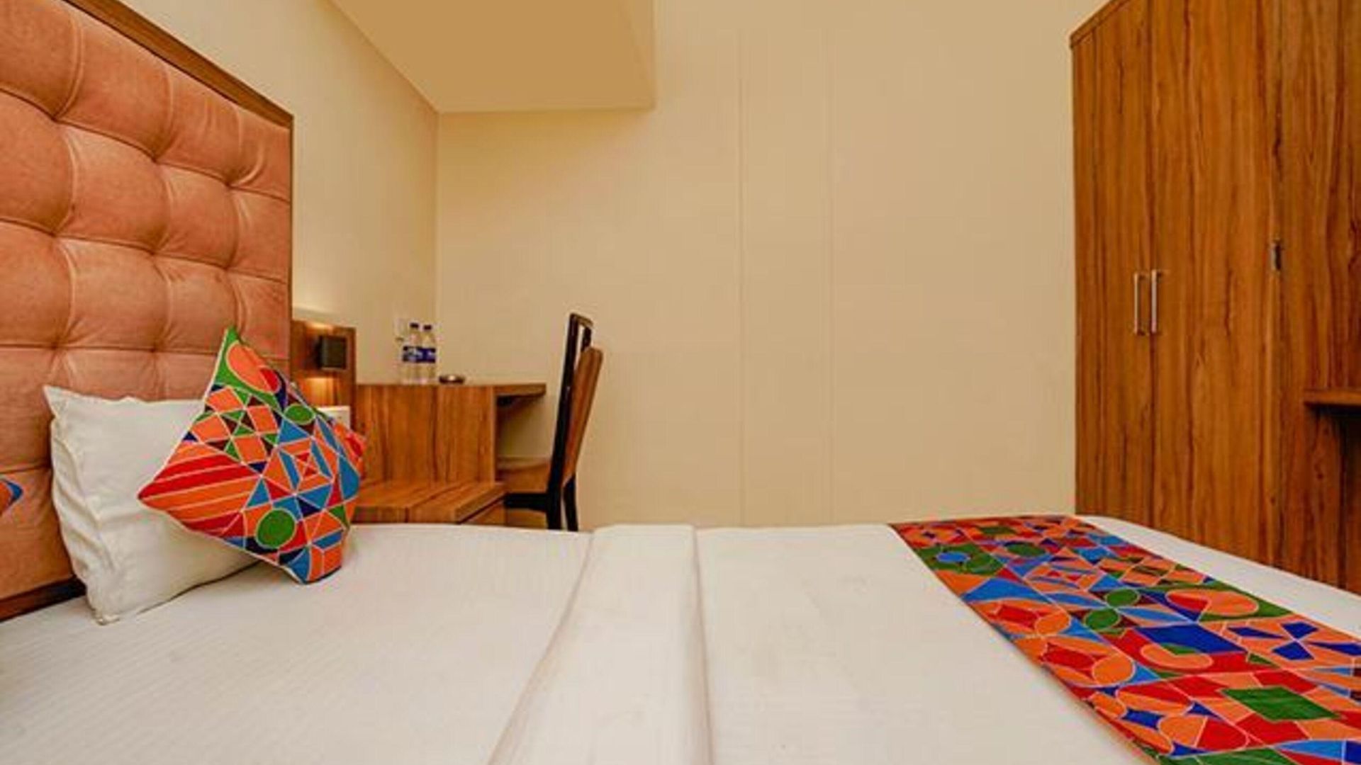 Fabexpress Emerald Hotel 3*