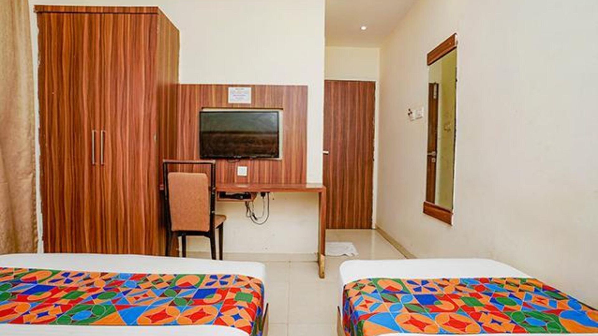 Hotel Fabexpress Emerald Mumbai