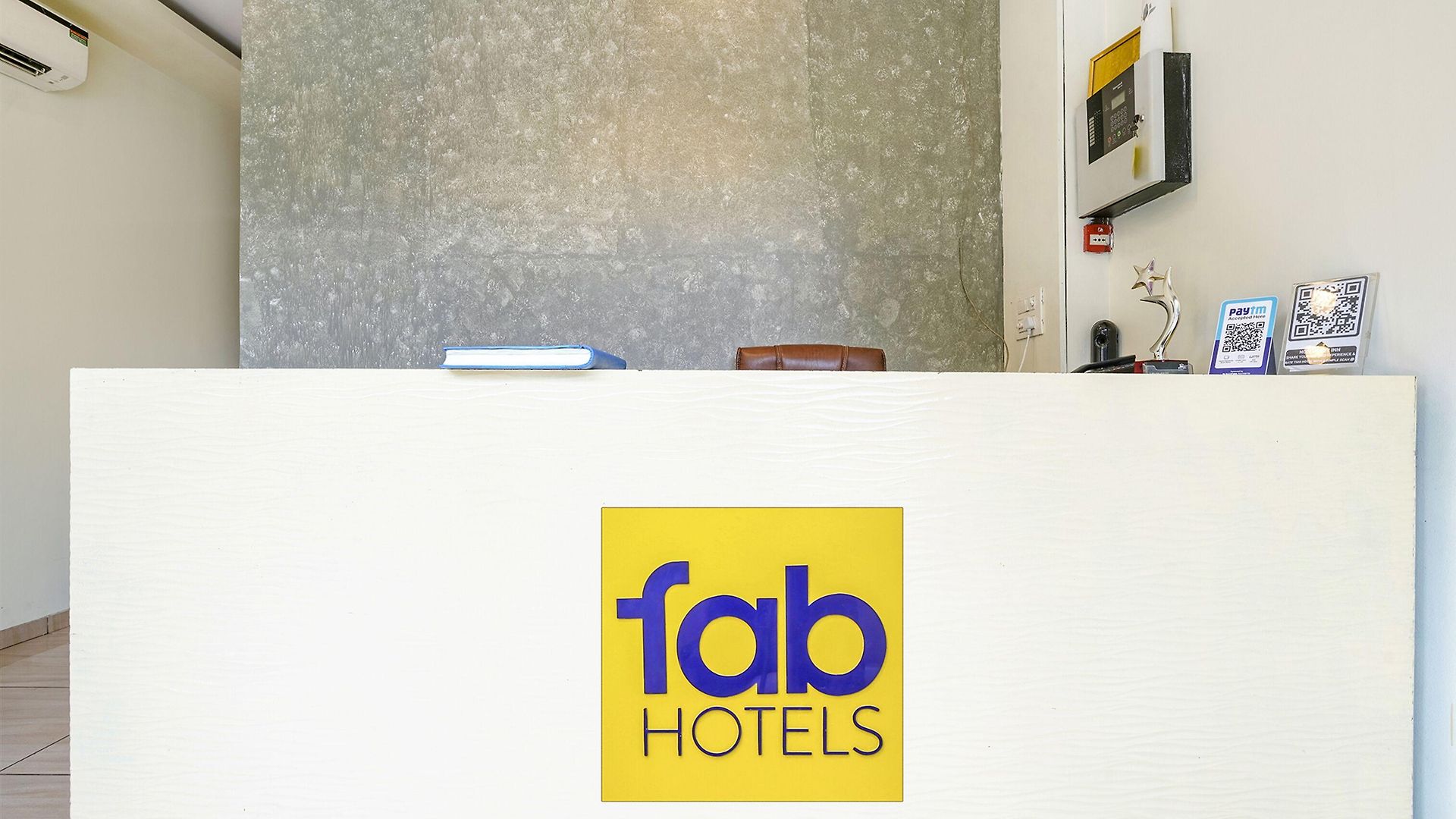 Fabhotel Cozy - Nr International Airport Mumbai