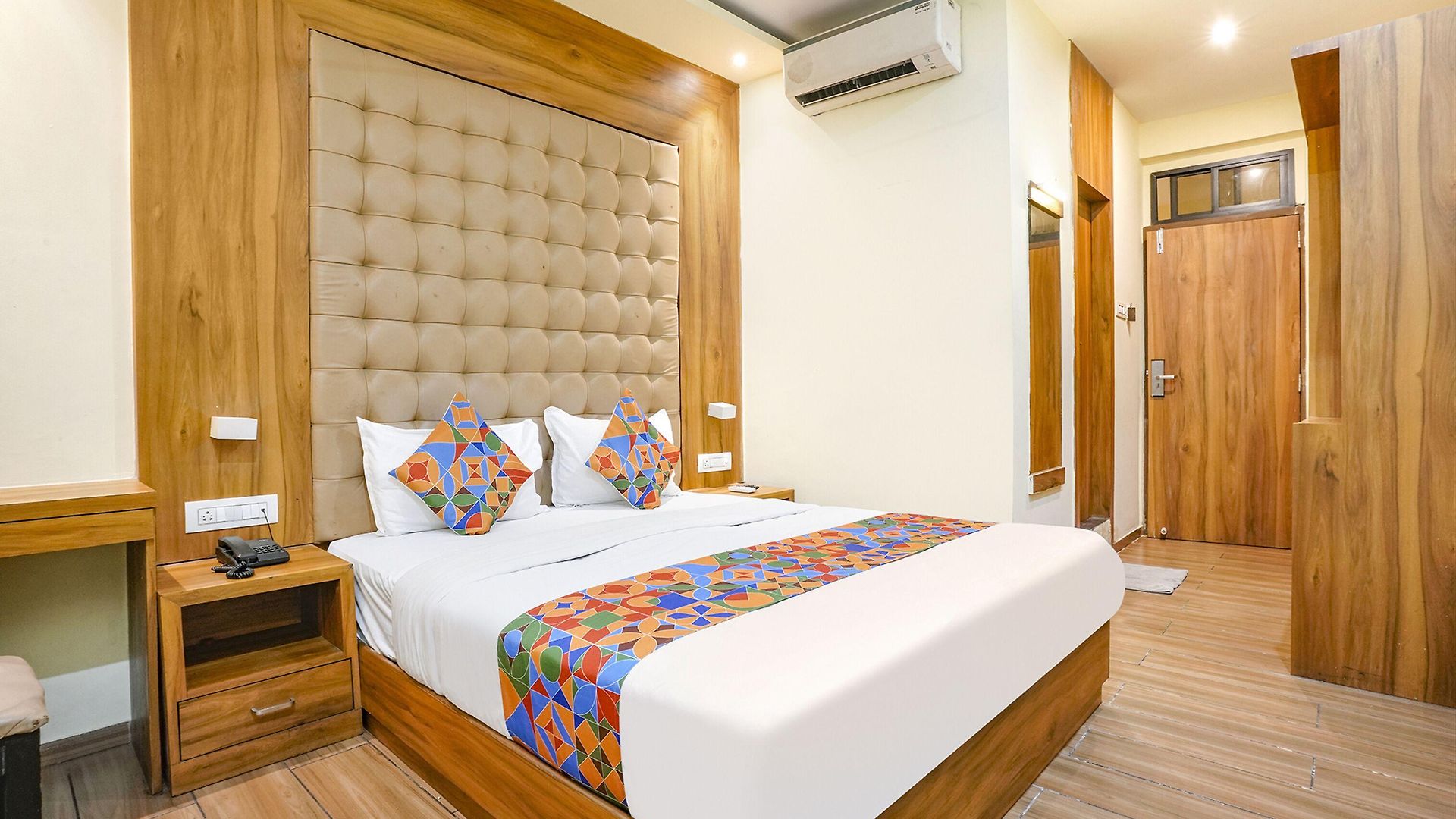Hotel Fabhotel Cozy - Nr International Airport 3*