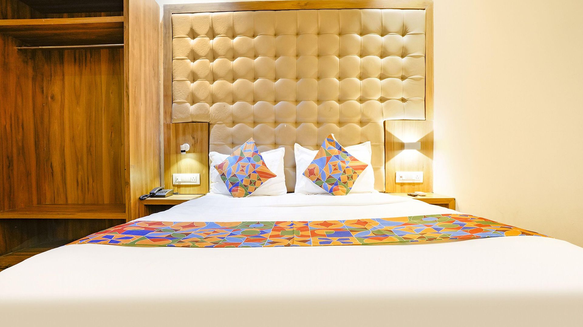 Hotel Fabhotel Cozy - Nr International Airport 3*