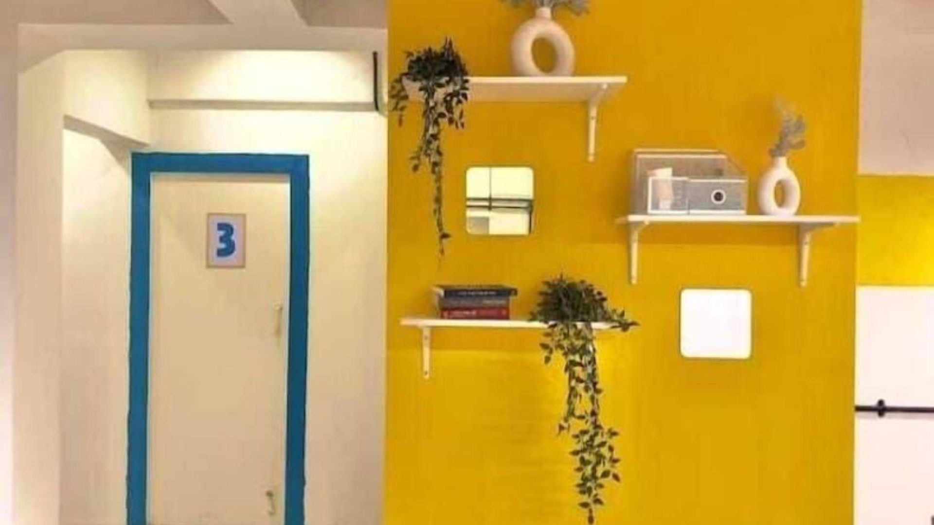 Locomo Hostel Express - Stay Work Eat Hostel *