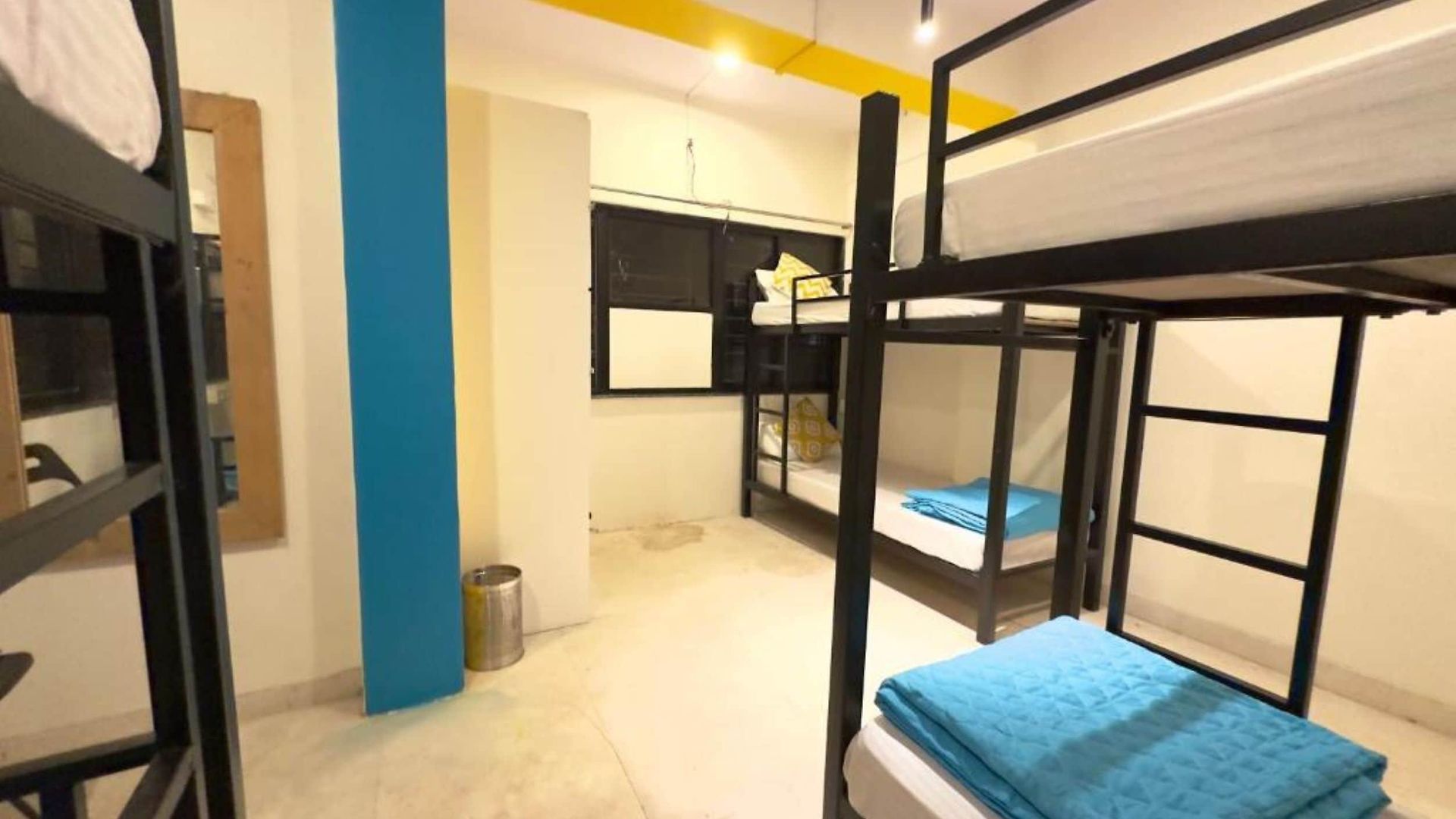 Locomo Hostel Express - Stay Work Eat Hostel *