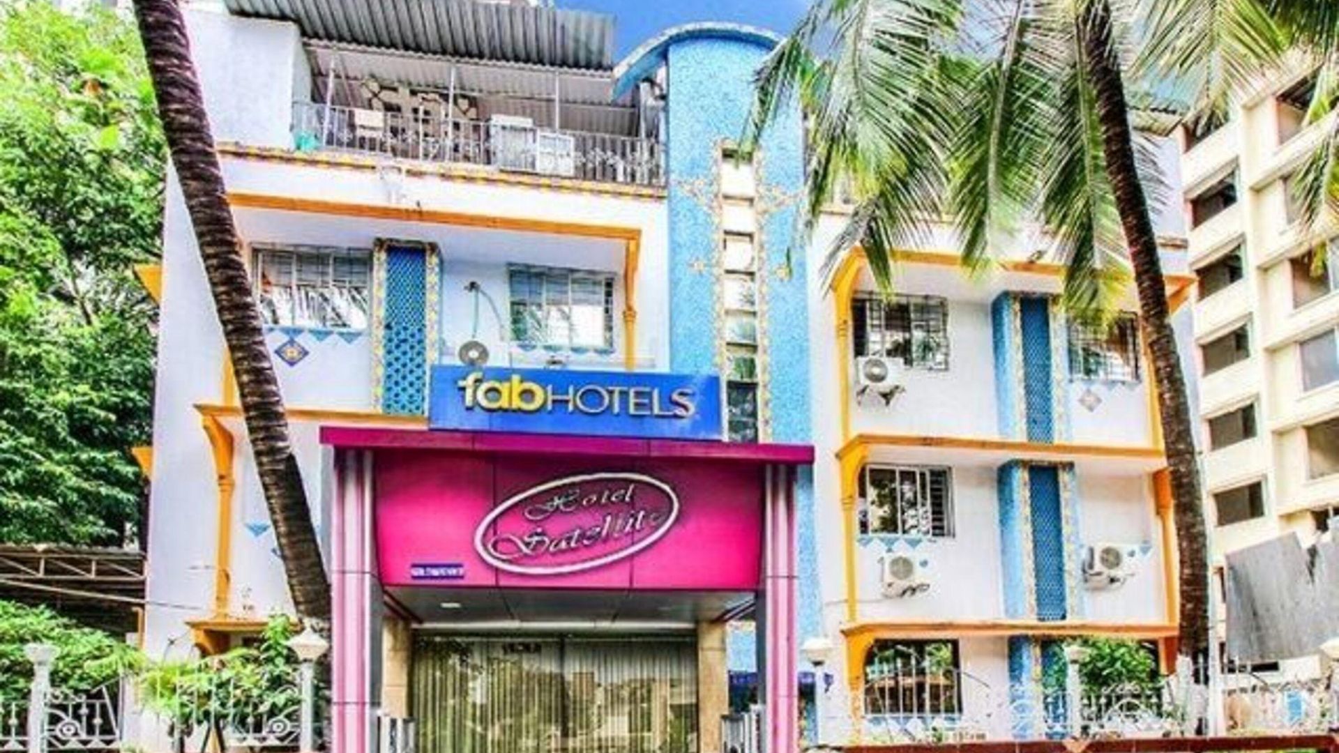 Satellite Hotel