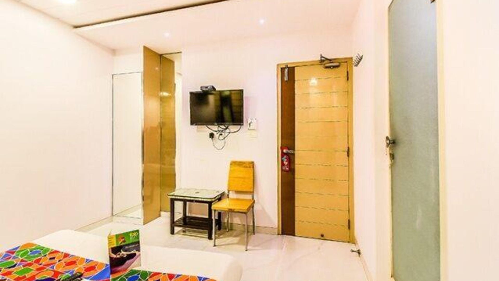 Satellite Hotel Mumbai