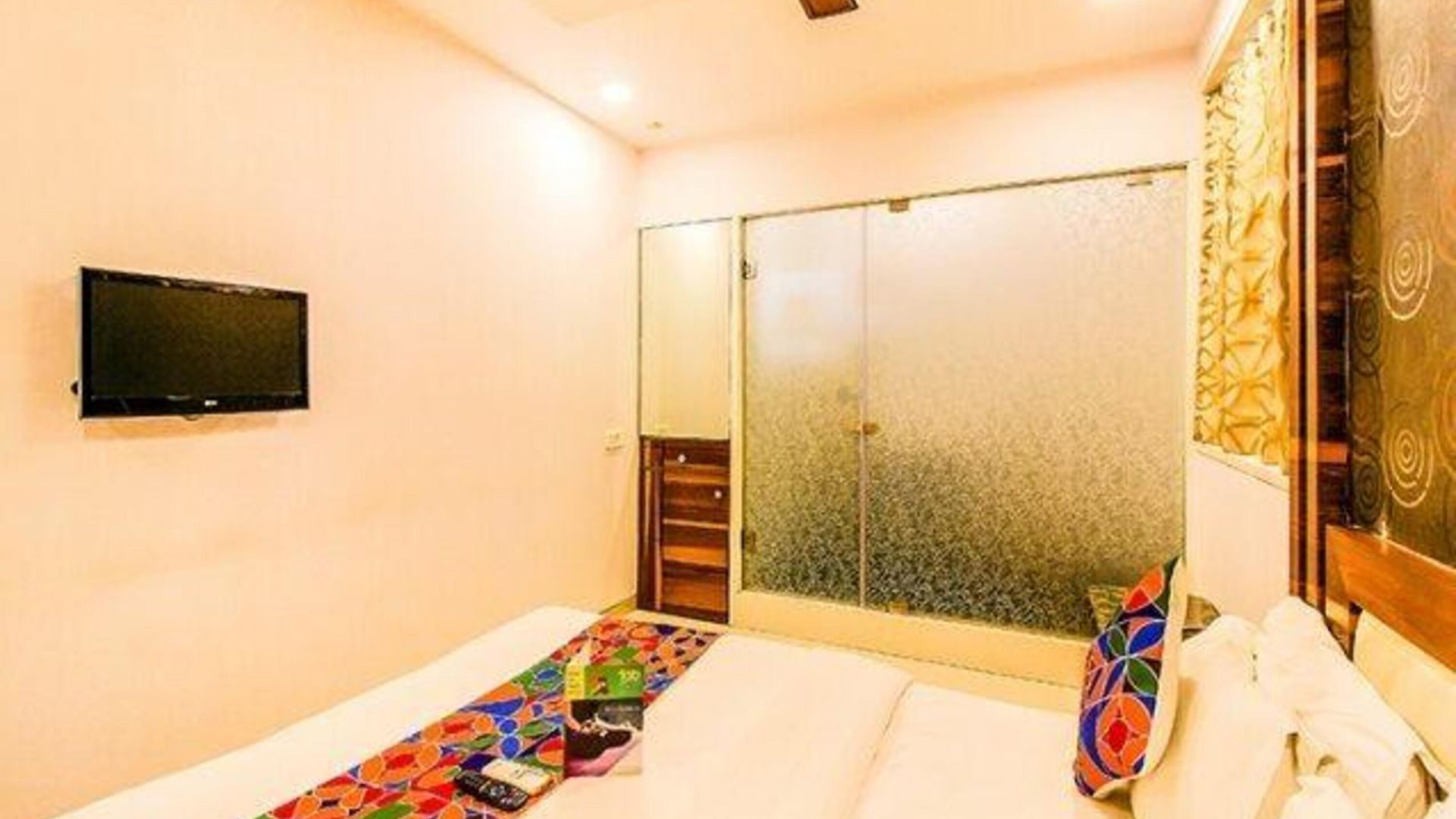 Satellite Hotel Mumbai