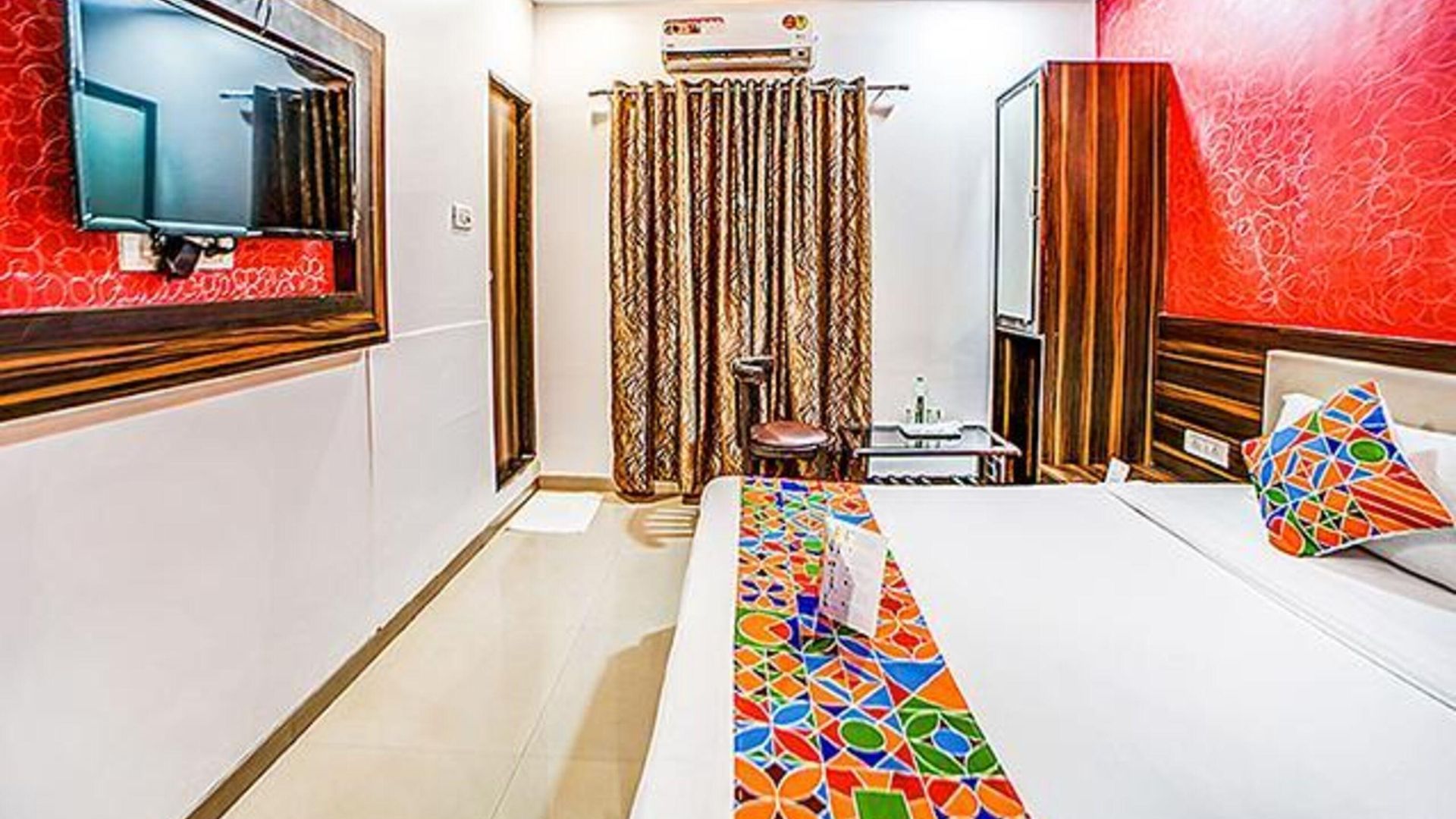 Fabhotel The Adore Palace Hotel 3*