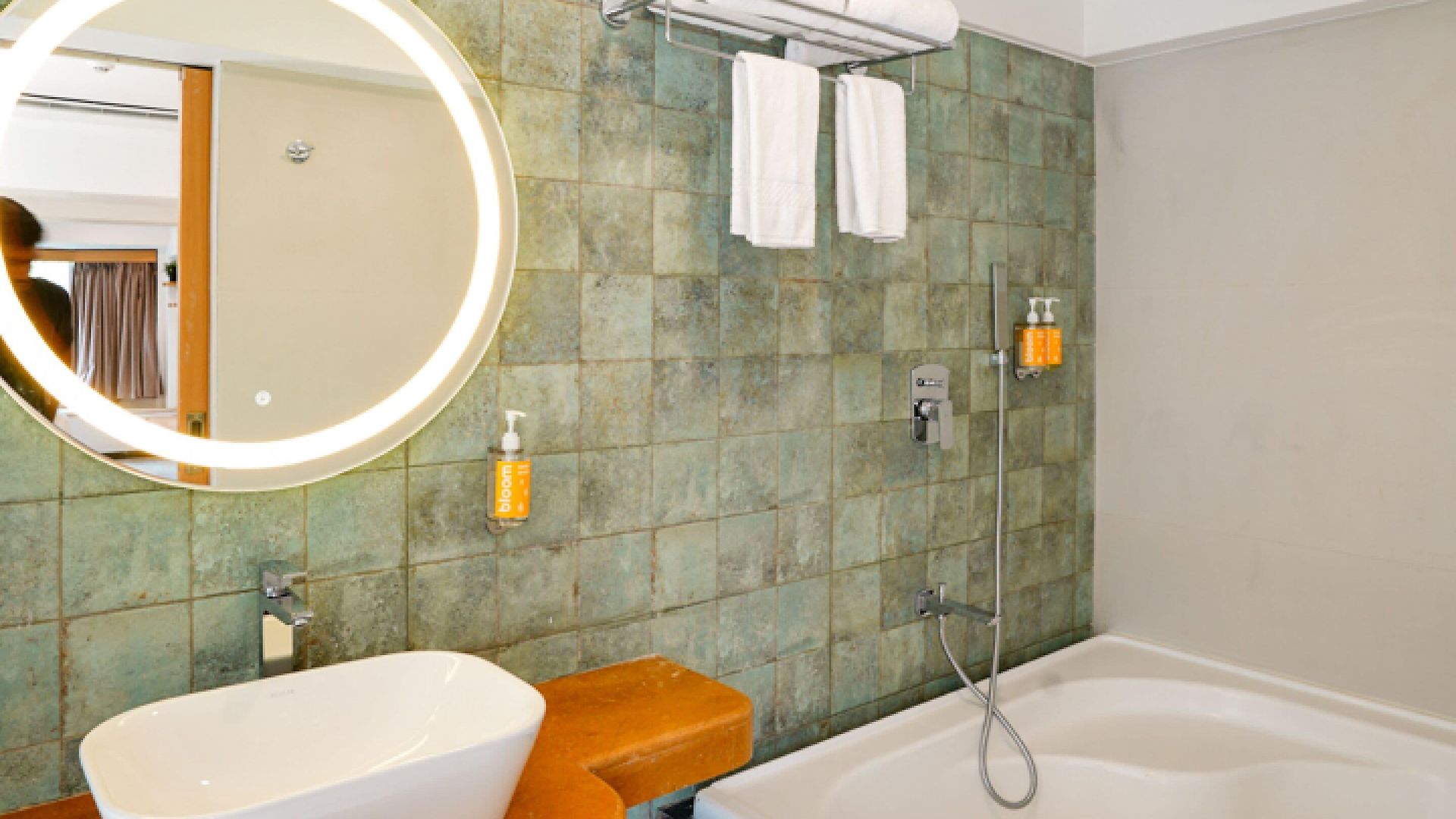 Hotel Bloom Boutique L Bandra 3*