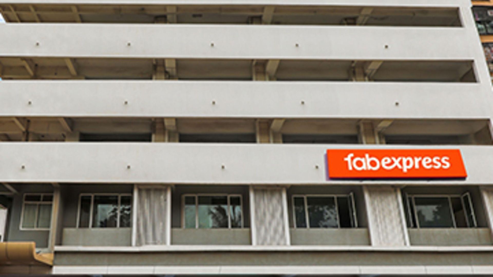 Fabhotel Liwa International - Nr International Airport Hotel Mumbai