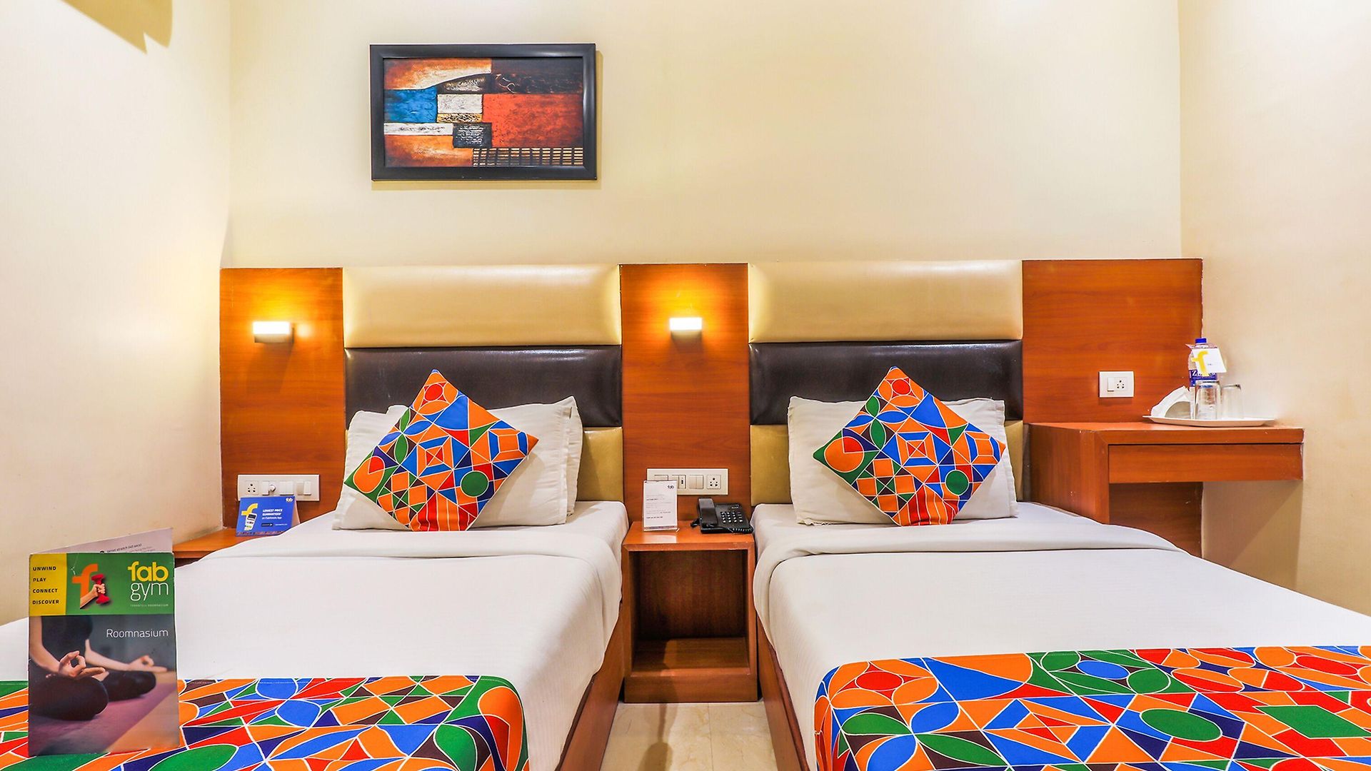 Fabhotel Liwa International - Nr International Airport Mumbai