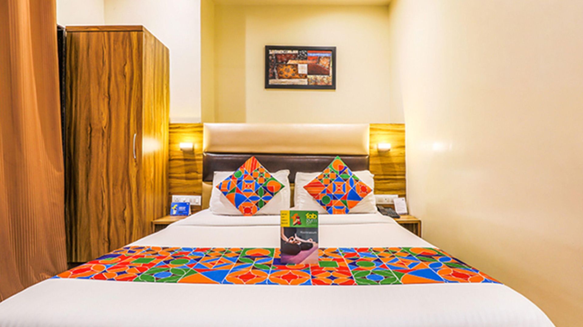 Fabhotel Liwa International - Nr International Airport Mumbai