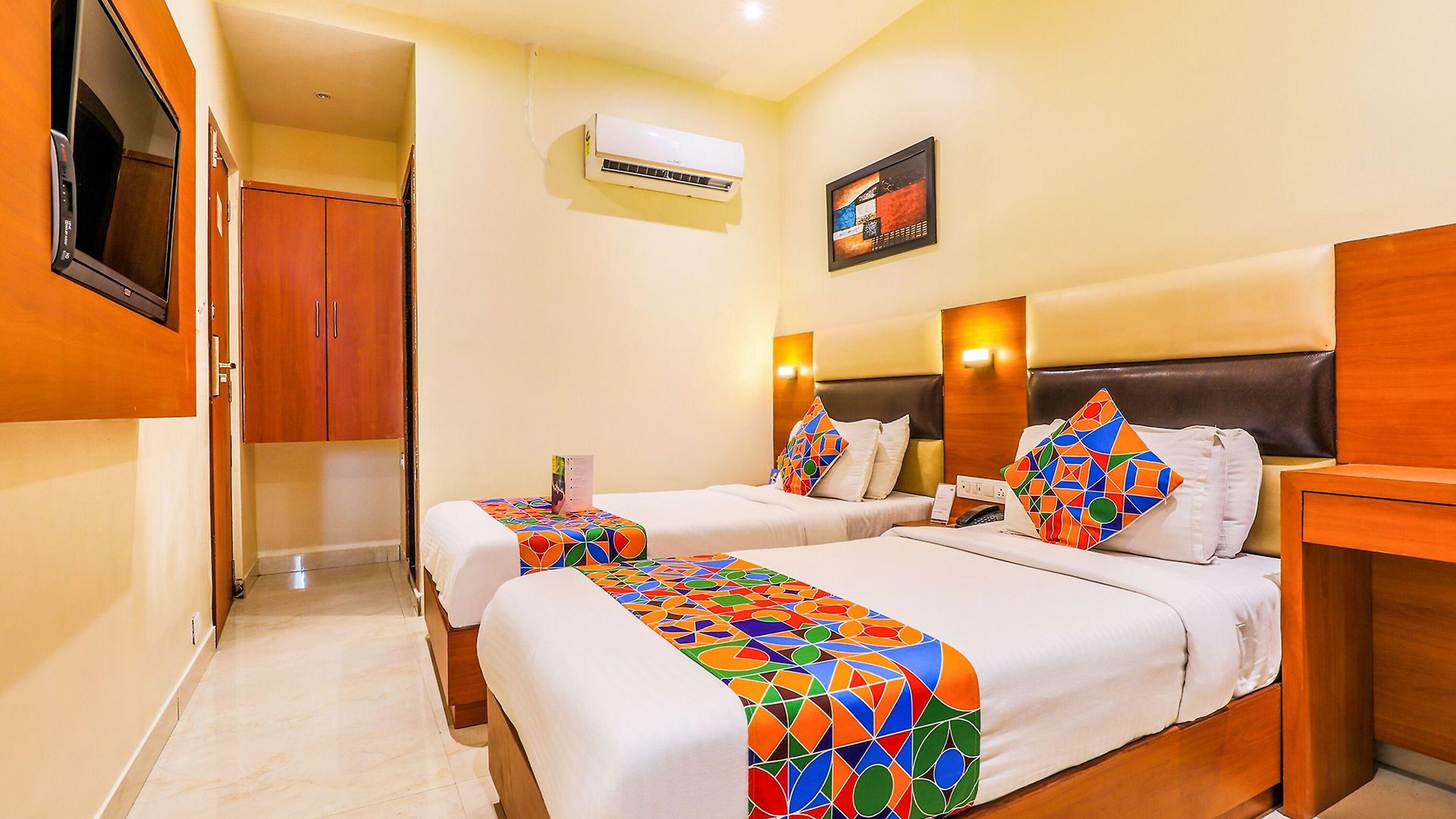 Hotel Fabhotel Liwa International - Nr International Airport 3*