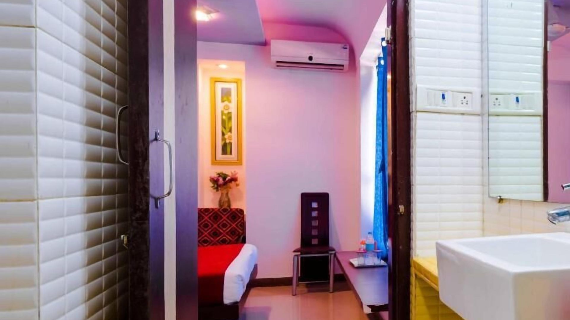 Airport Annex Hotel *