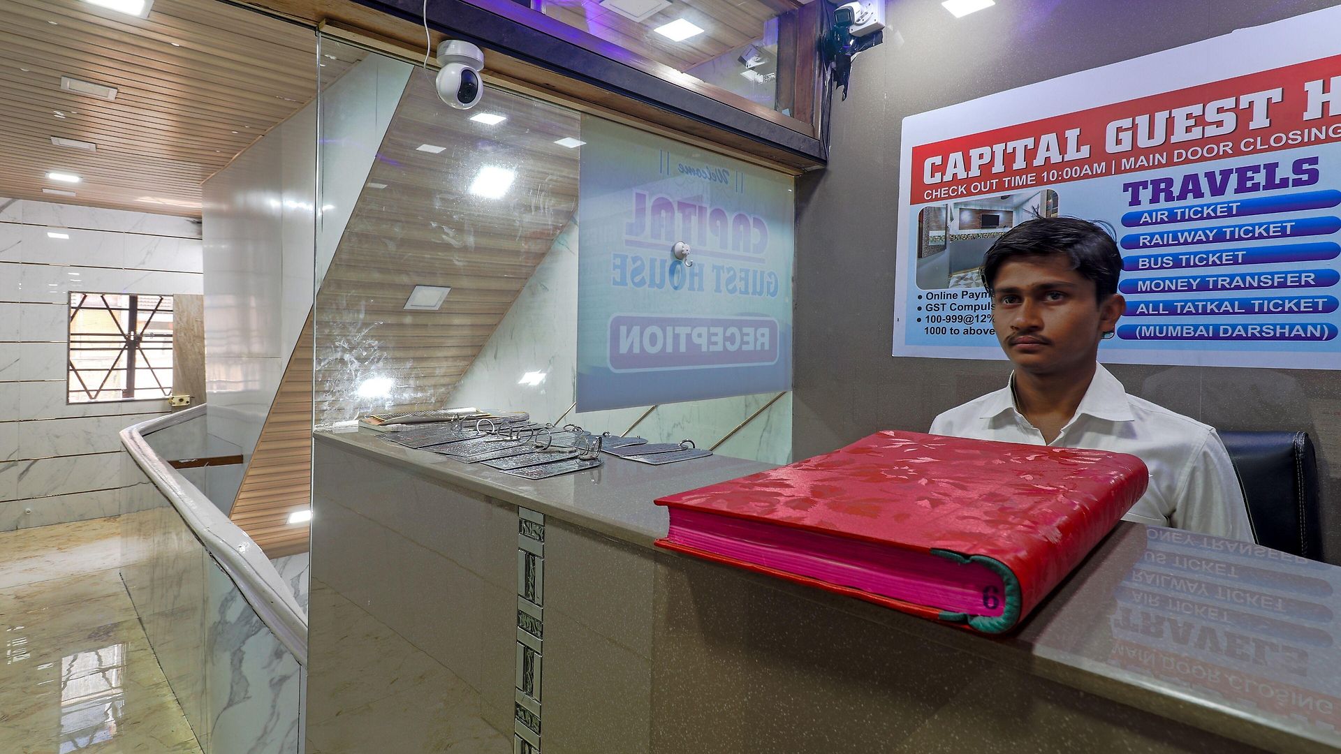 Hotel Oyo 72150 Capital Mumbai