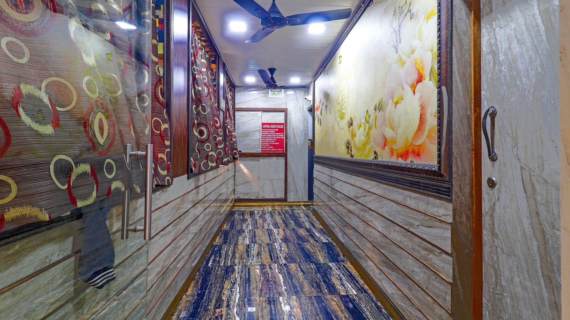 Hotel Oyo 72150 Capital 3*