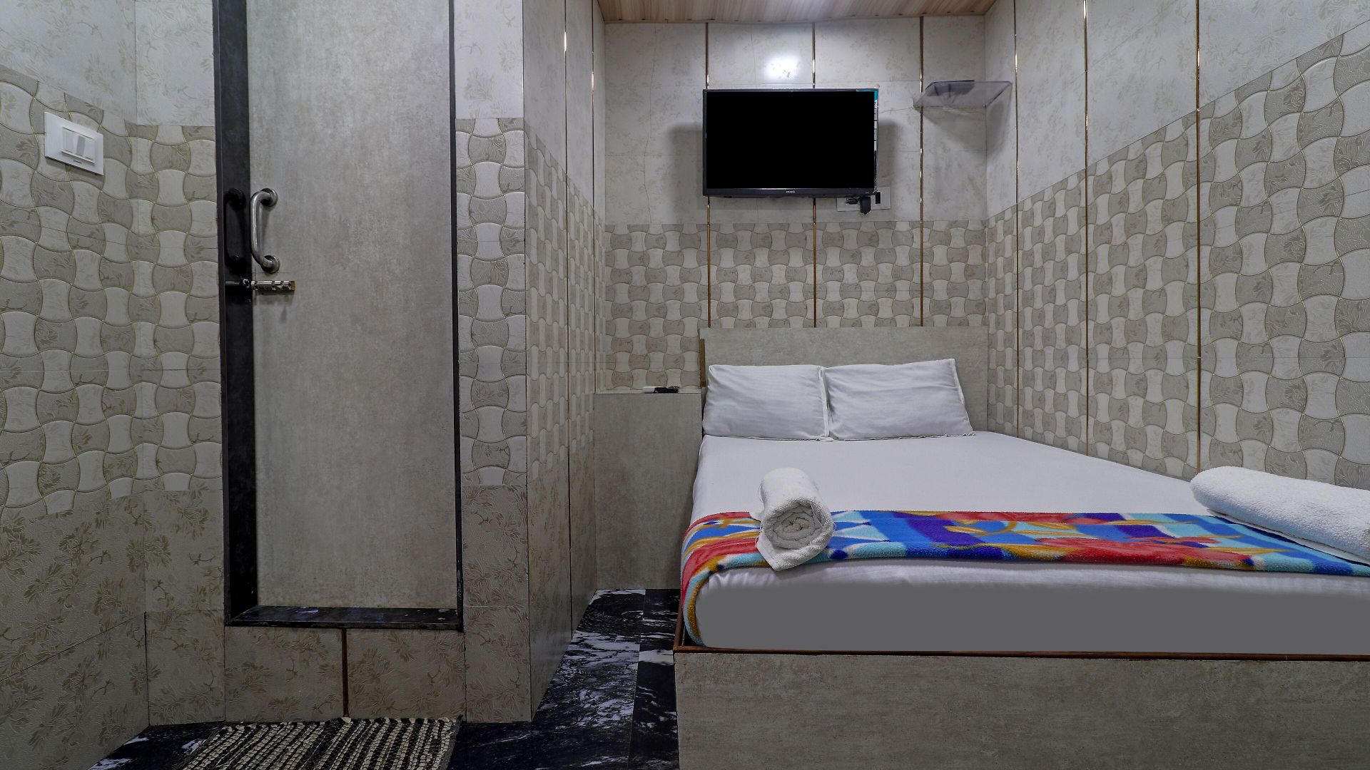Hotel Oyo 72150 Capital 3*