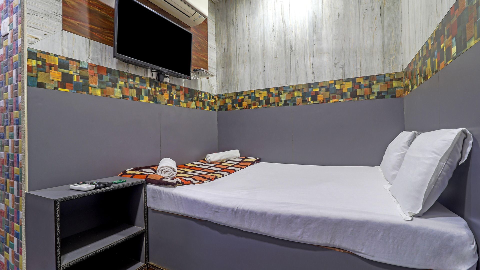 Oyo 72150 Capital Hotel 3*