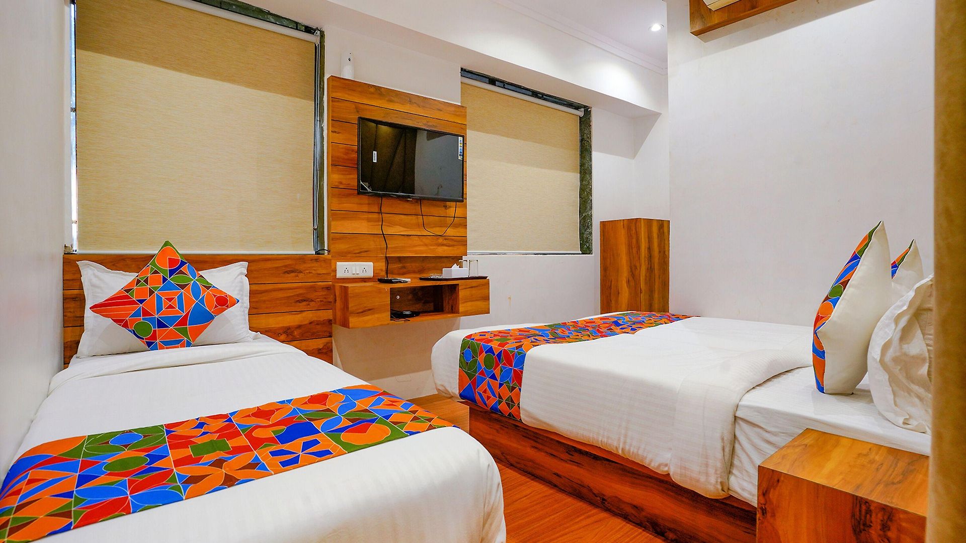Hotel Fabexpress New Deepak - Nr & Csmt Station