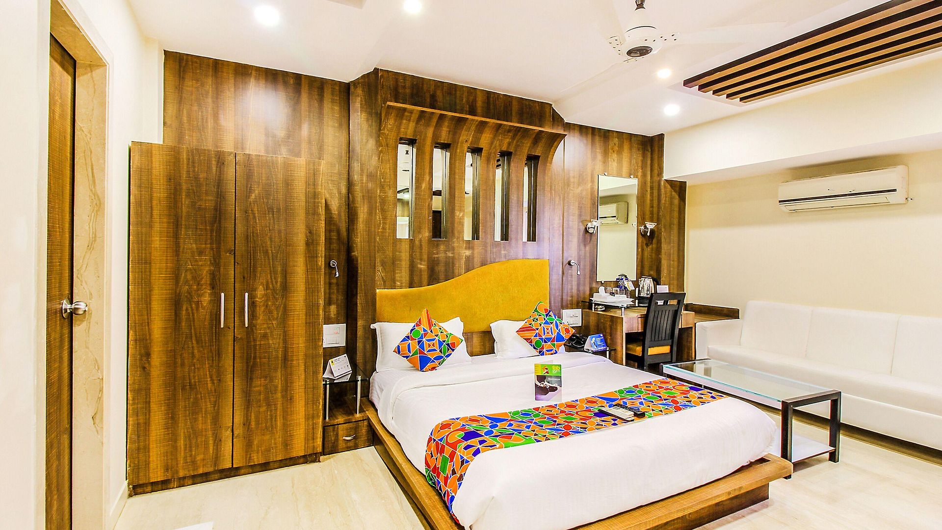 Fabhotel Sahar Garden - Nr International Airport Hotel