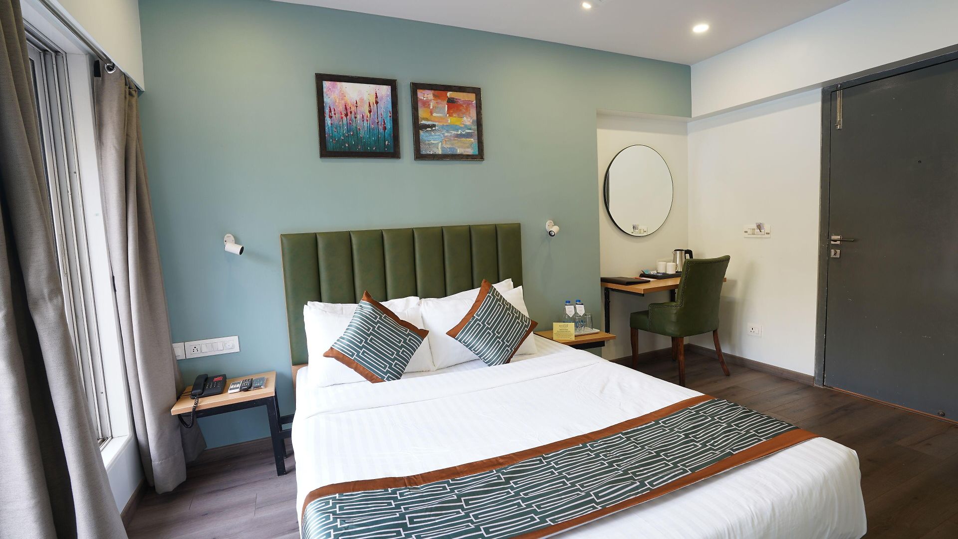Apex Beacon Hotel, Hotel