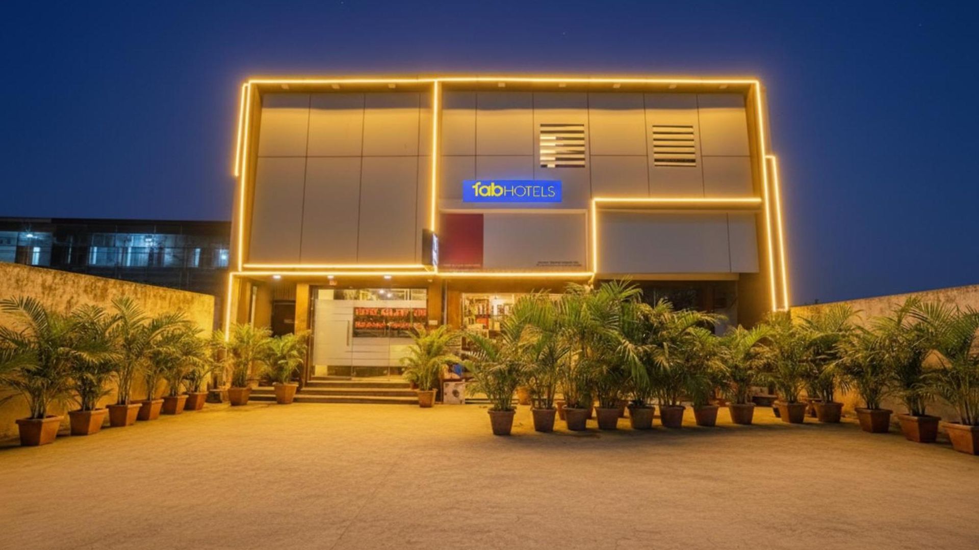 Fabhotel Galaxy - Nr Midc Andheri Hotel