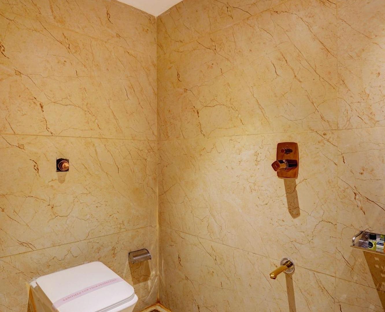 Isra Comfort Hotel 3*