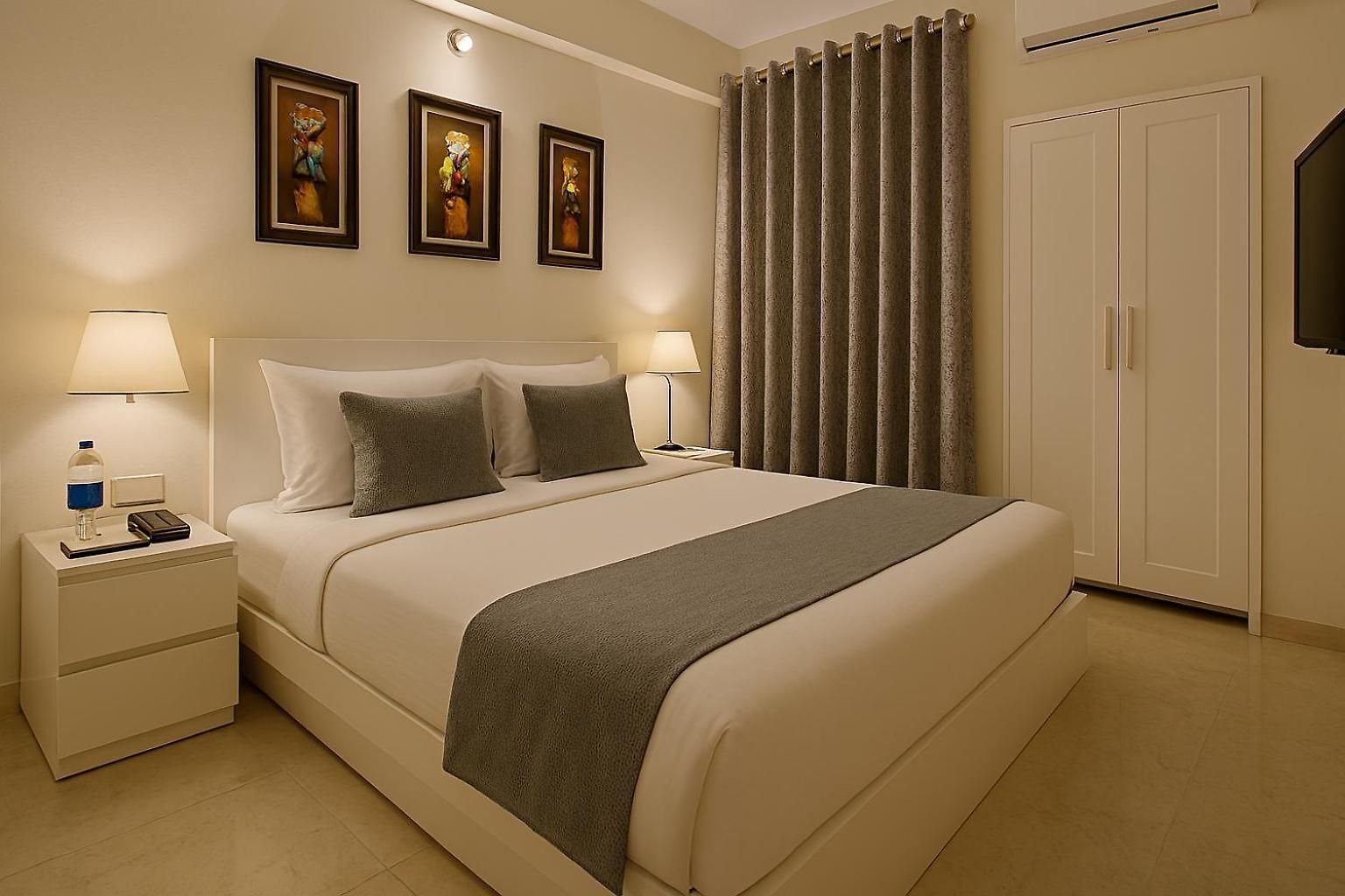 Side Serviced By Maxxvalue Apartment