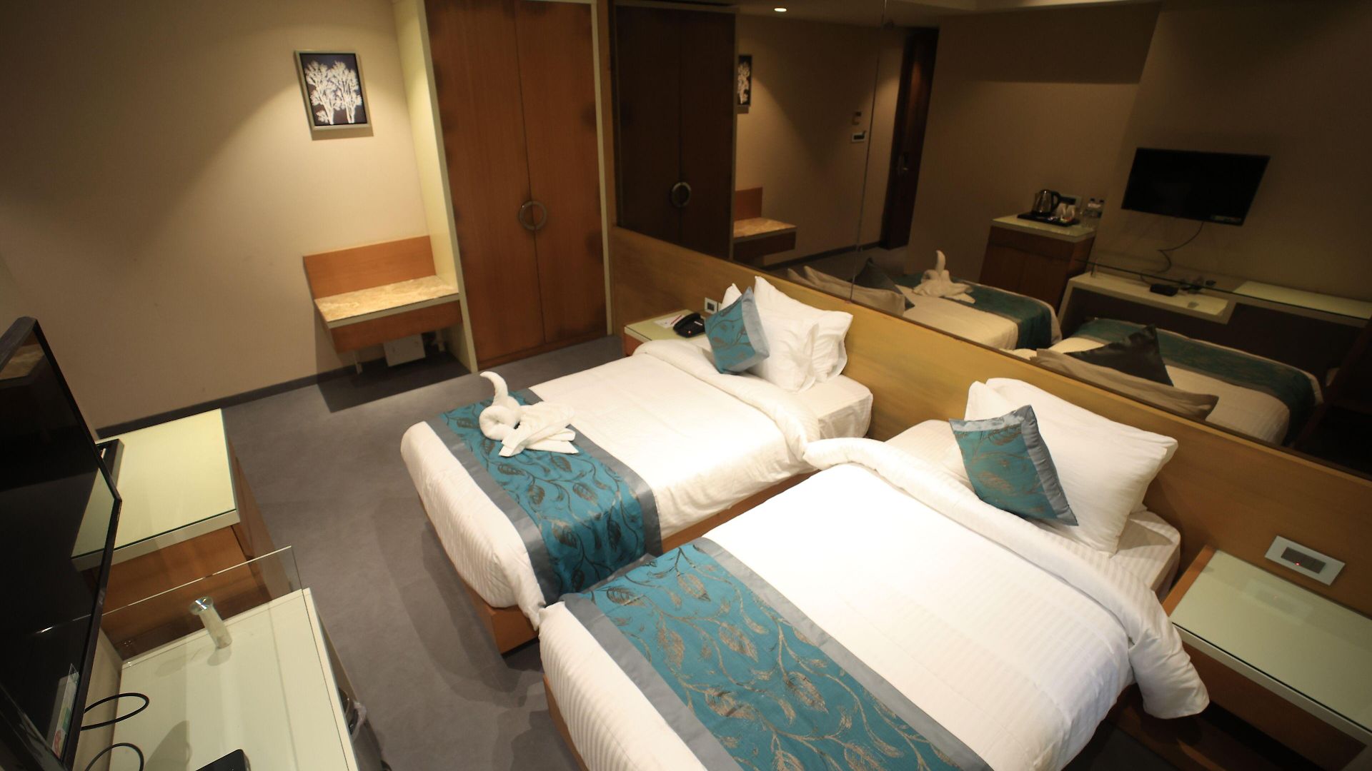 Hotel The Byke Delotel Mumbai