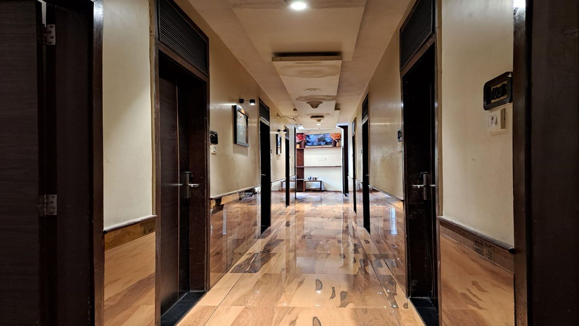 Gateway Star Hotel