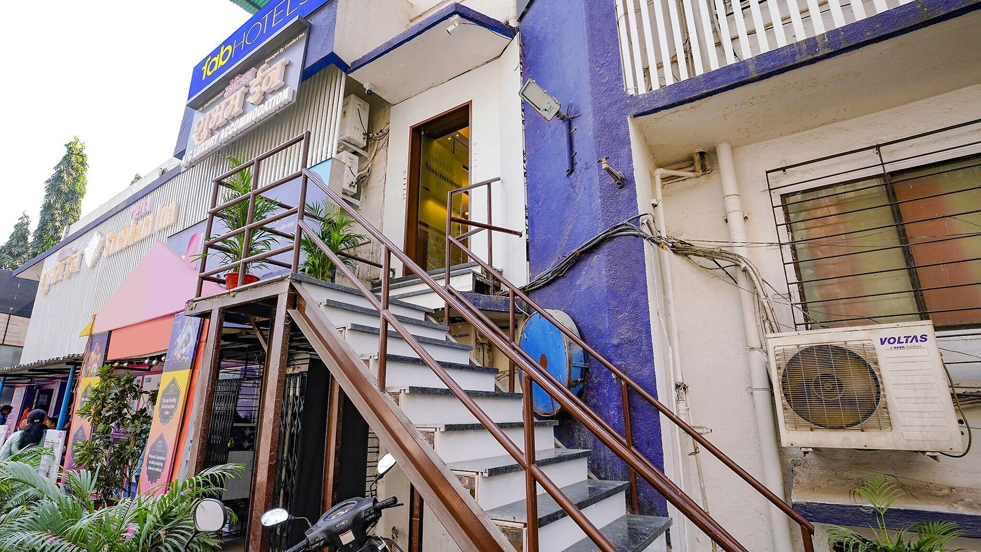 Fabhotel Shubham Hotel