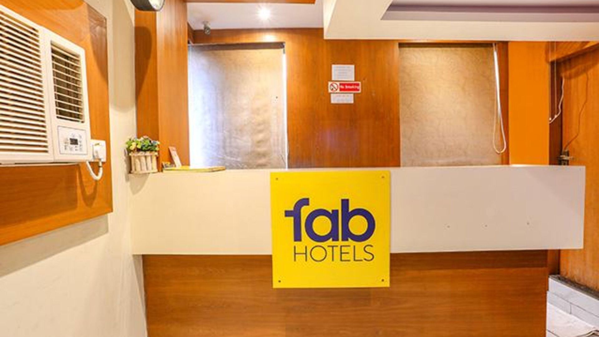 Hotel Via West - Nr International Airport 3*