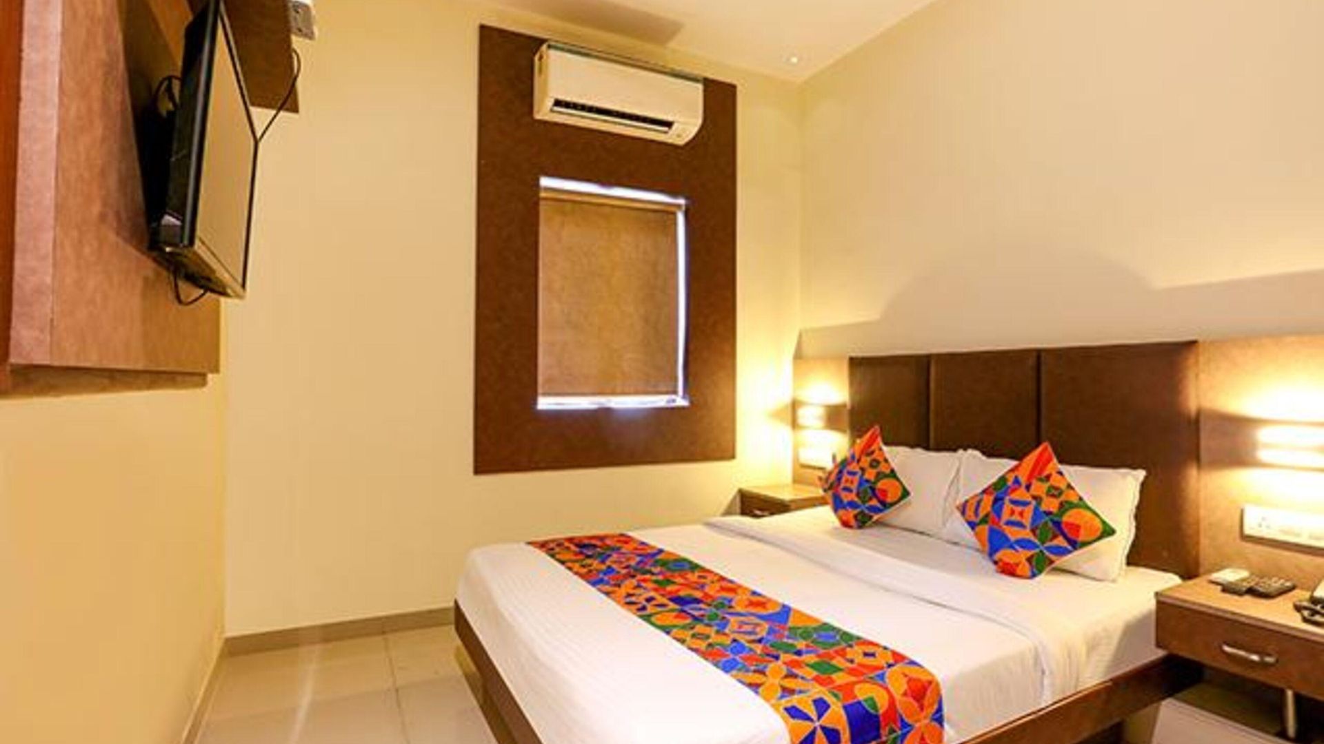 Hotel Via West - Nr International Airport Mumbai
