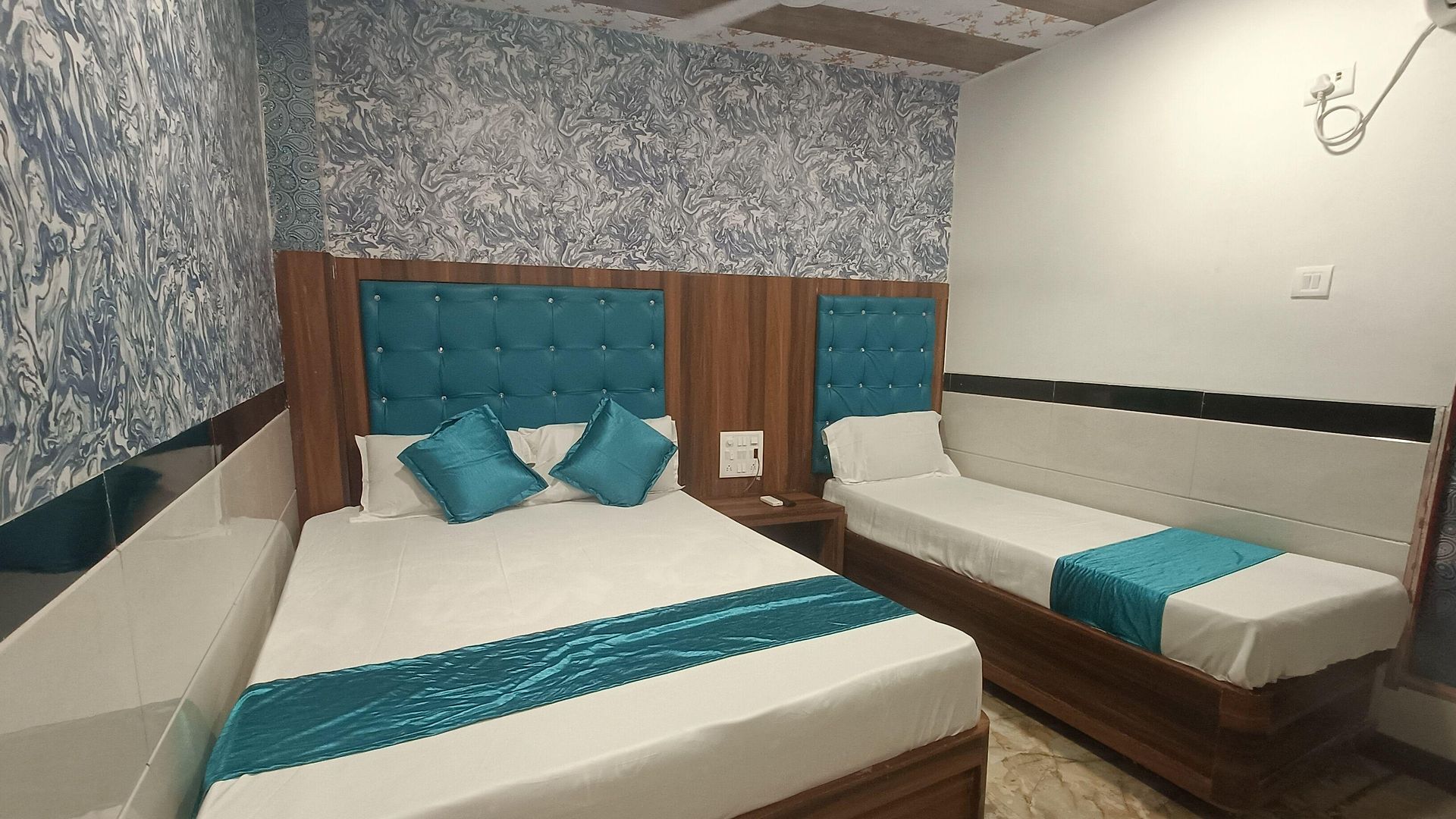 Hotel Tip Residency 3*