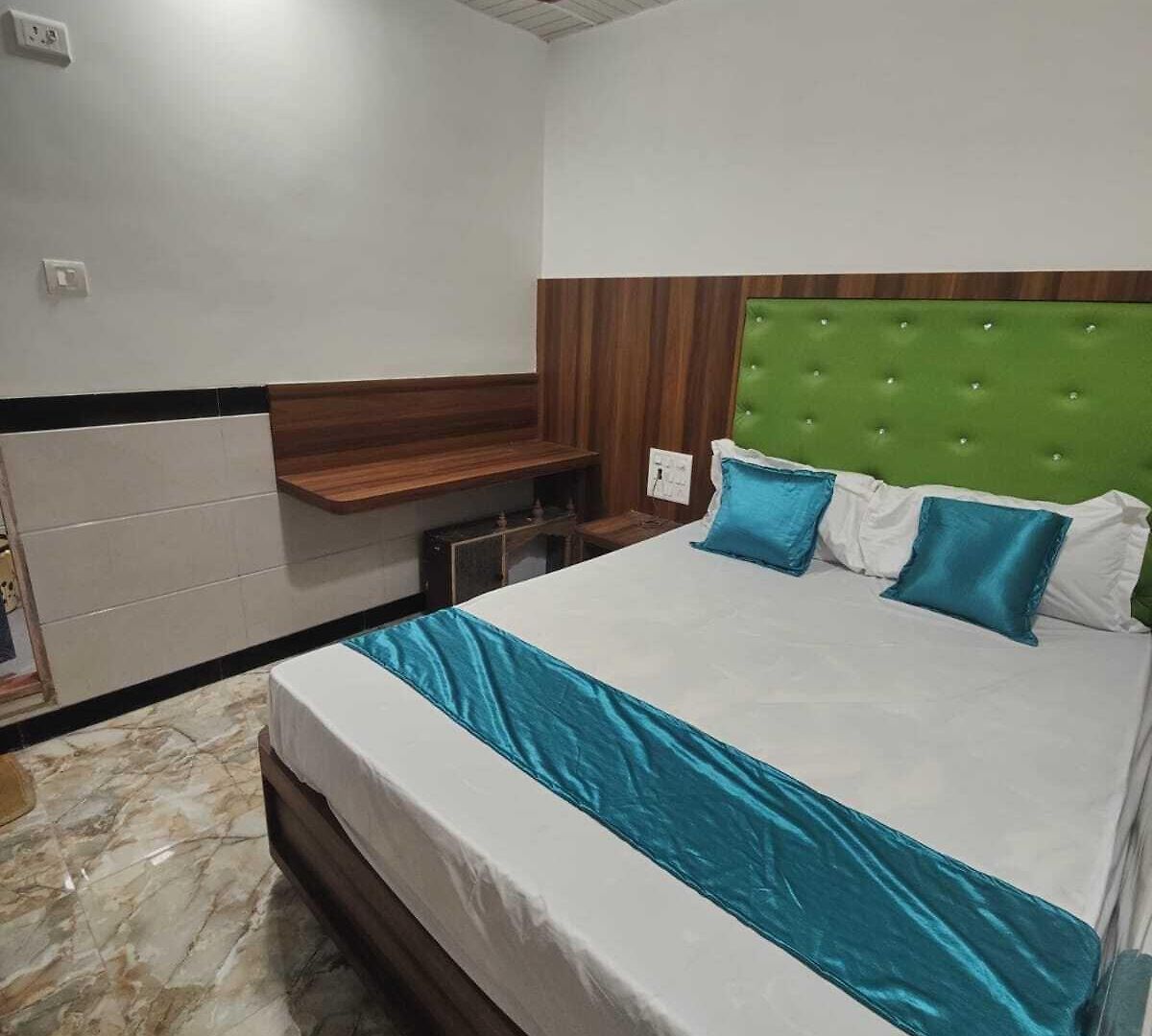 Hotel Tip Residency Mumbai