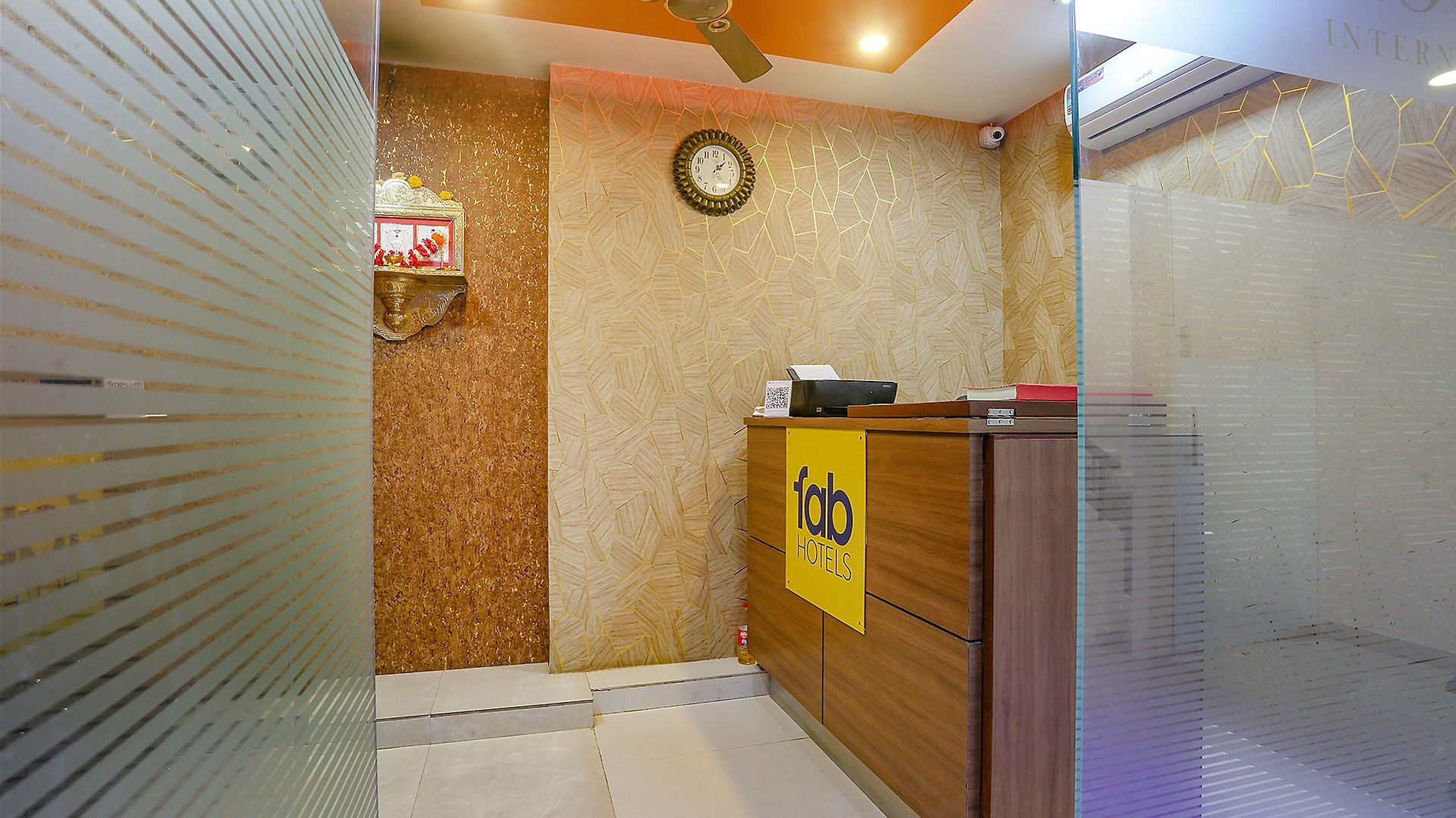 Hotel Fabhotel Royal International - Nr International Airport Mumbai
