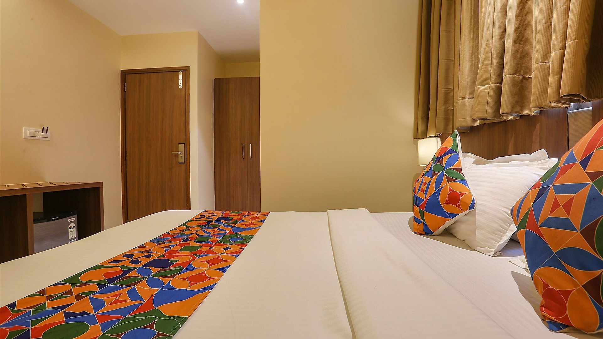 Fabhotel Royal International - Nr International Airport Hotel 3*