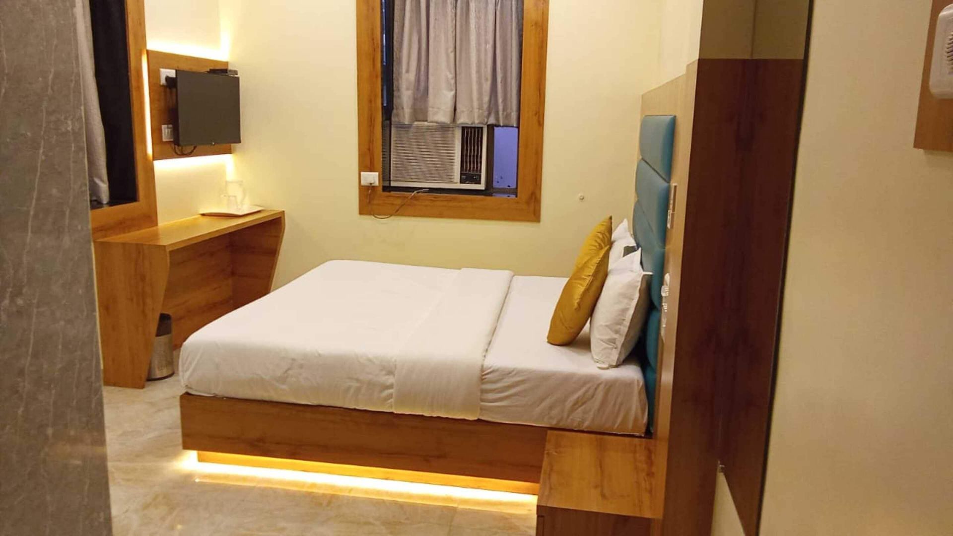 National Hotel Mumbai