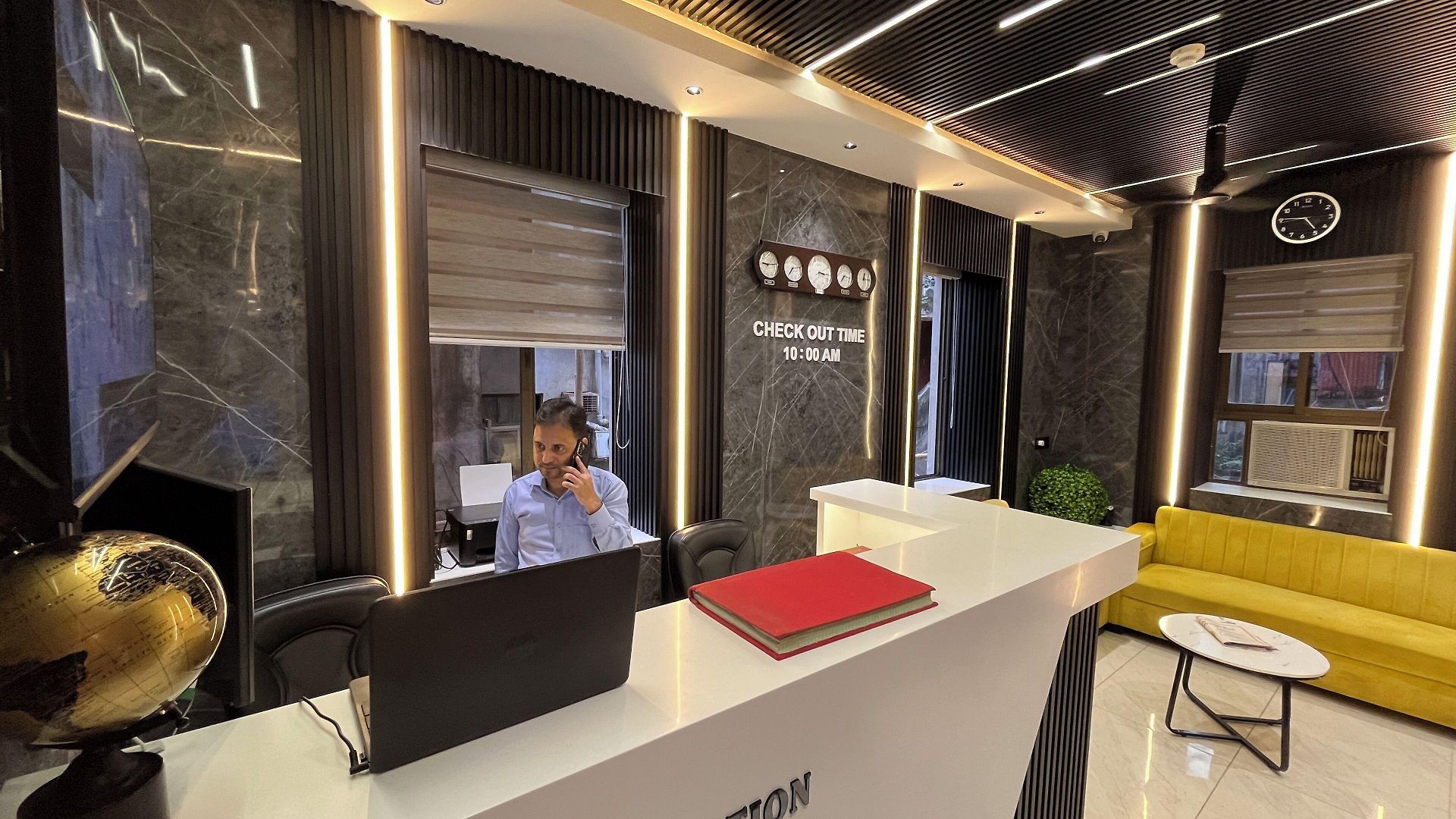 National Hotel 2*