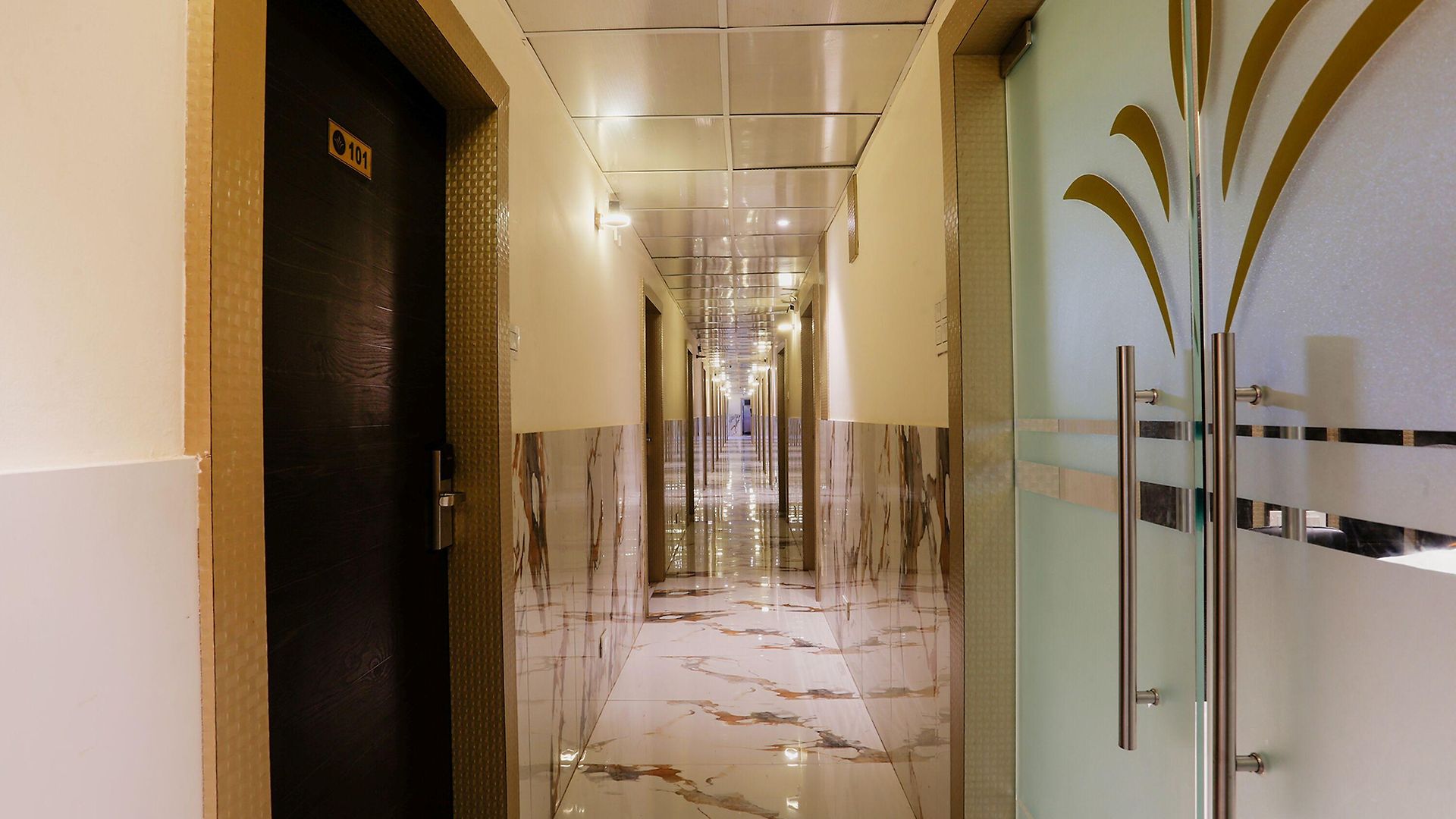 Fabhotel Prime Land - Nr Bkc 3*