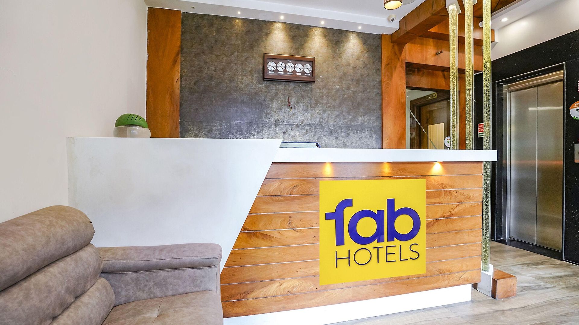 Hotel Fabhotel Amber Palace - Nr & Csmt Station