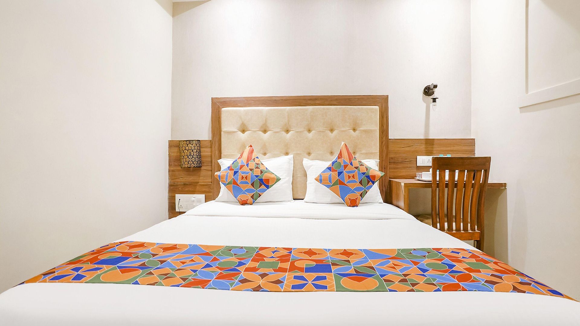 Fabhotel Amber Palace - Nr & Csmt Station Hotel