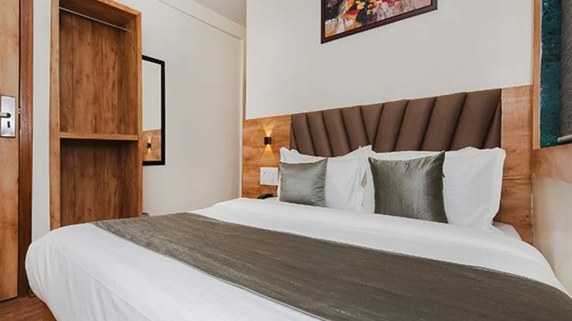Hotel Airport Palace Mumbai