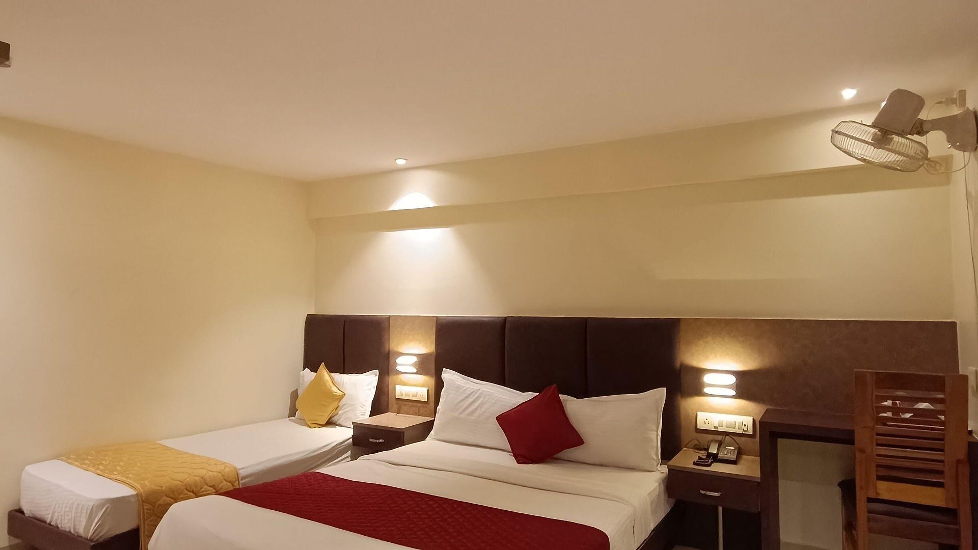 West 3* Mumbai