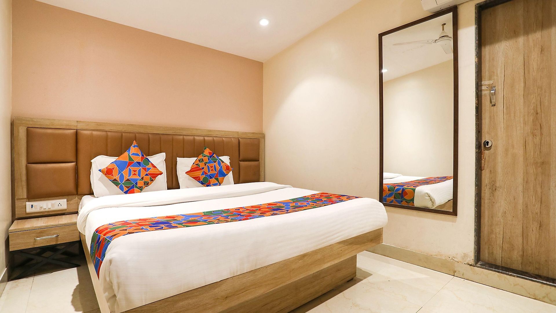 Hotel Fabexpress Divine Hospitality Mumbai
