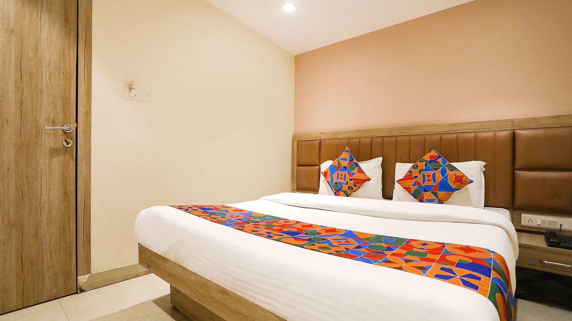 Hotel Fabexpress Divine Hospitality 4*
