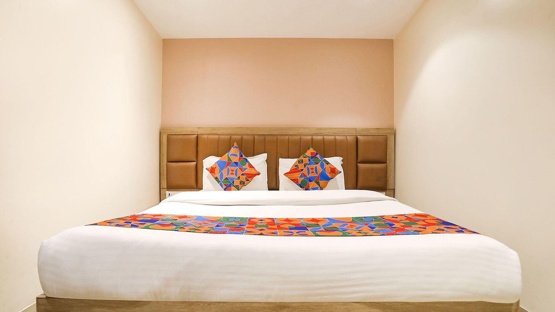 Fabexpress Divine Hospitality Hotel 4*