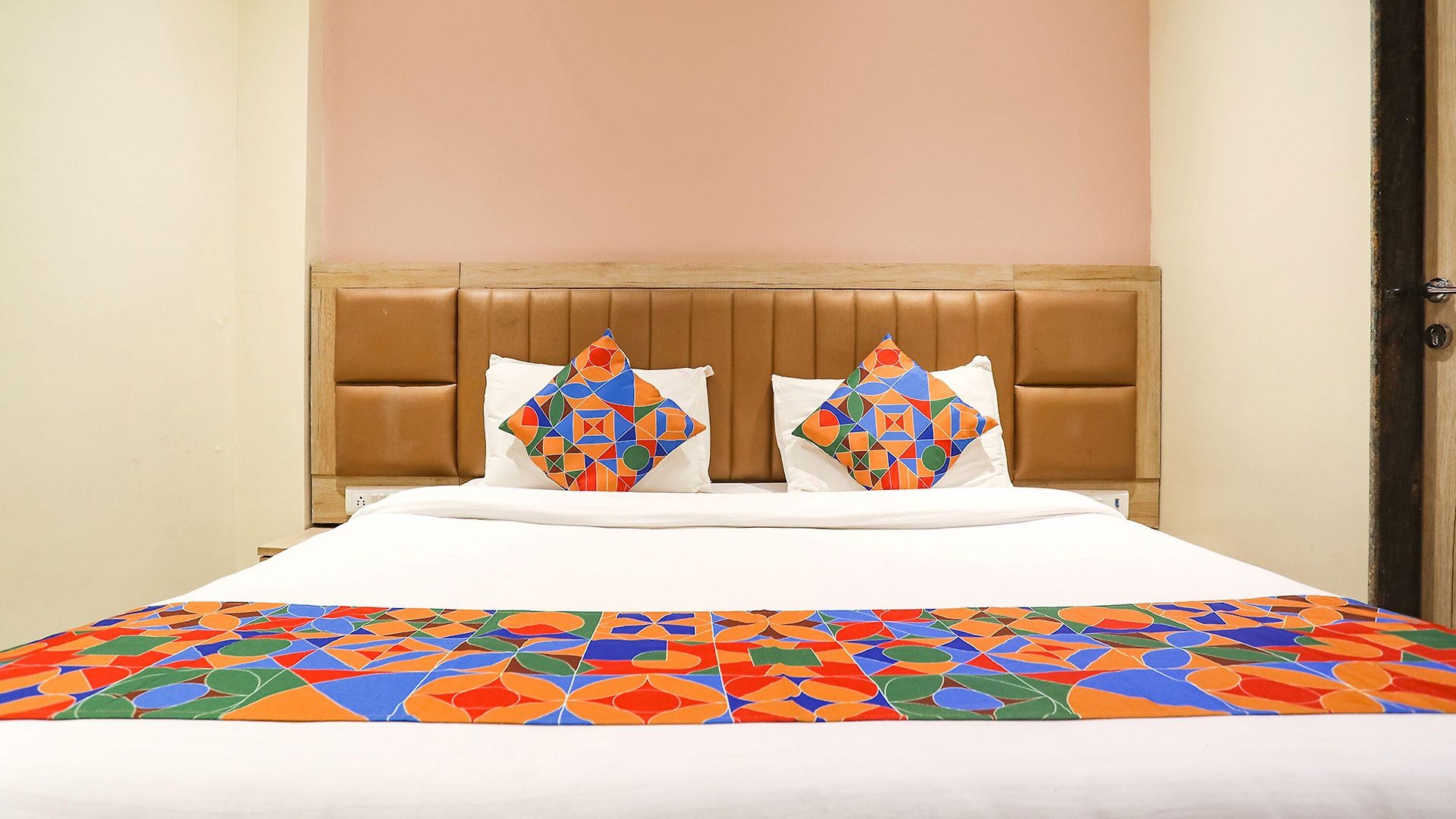 Hotel Fabexpress Divine Hospitality Mumbai
